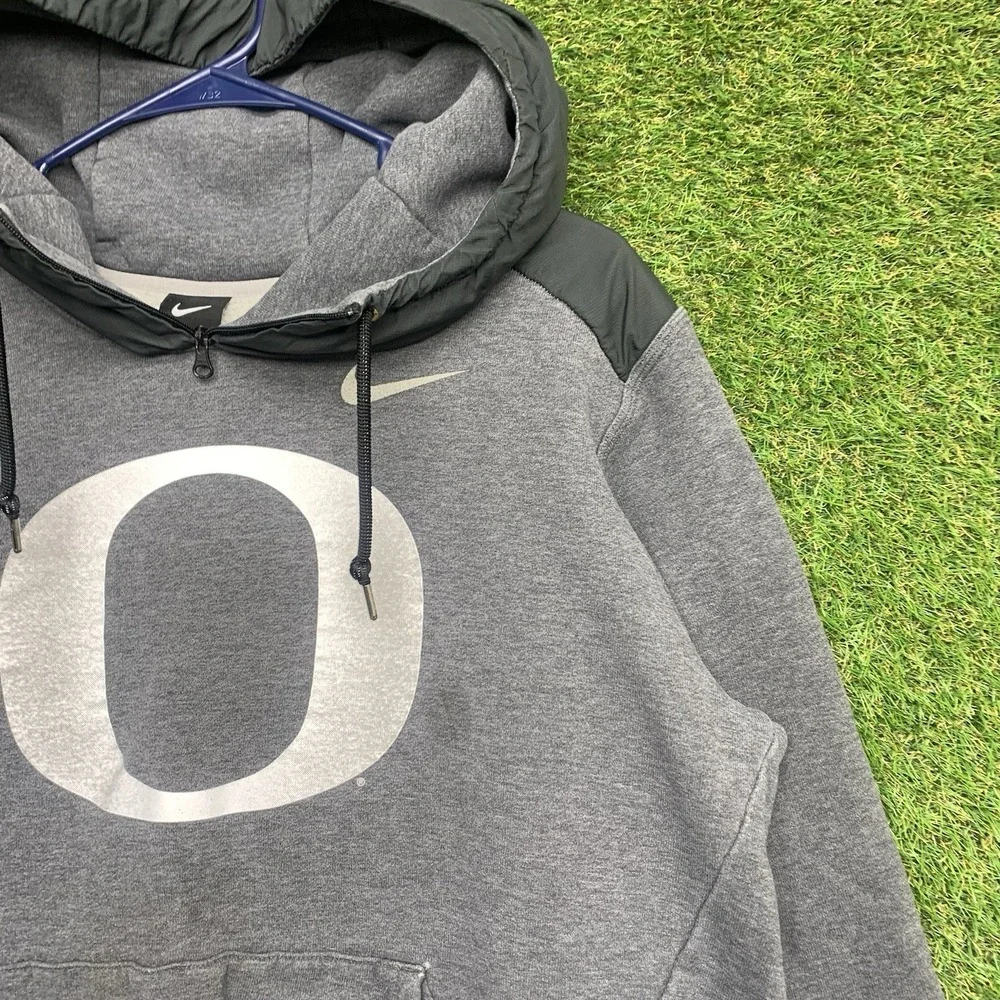 Oregon Ducks Nike Hoodie Mens Large Hooded Sweatshirt Center Swoosh Grey Sports